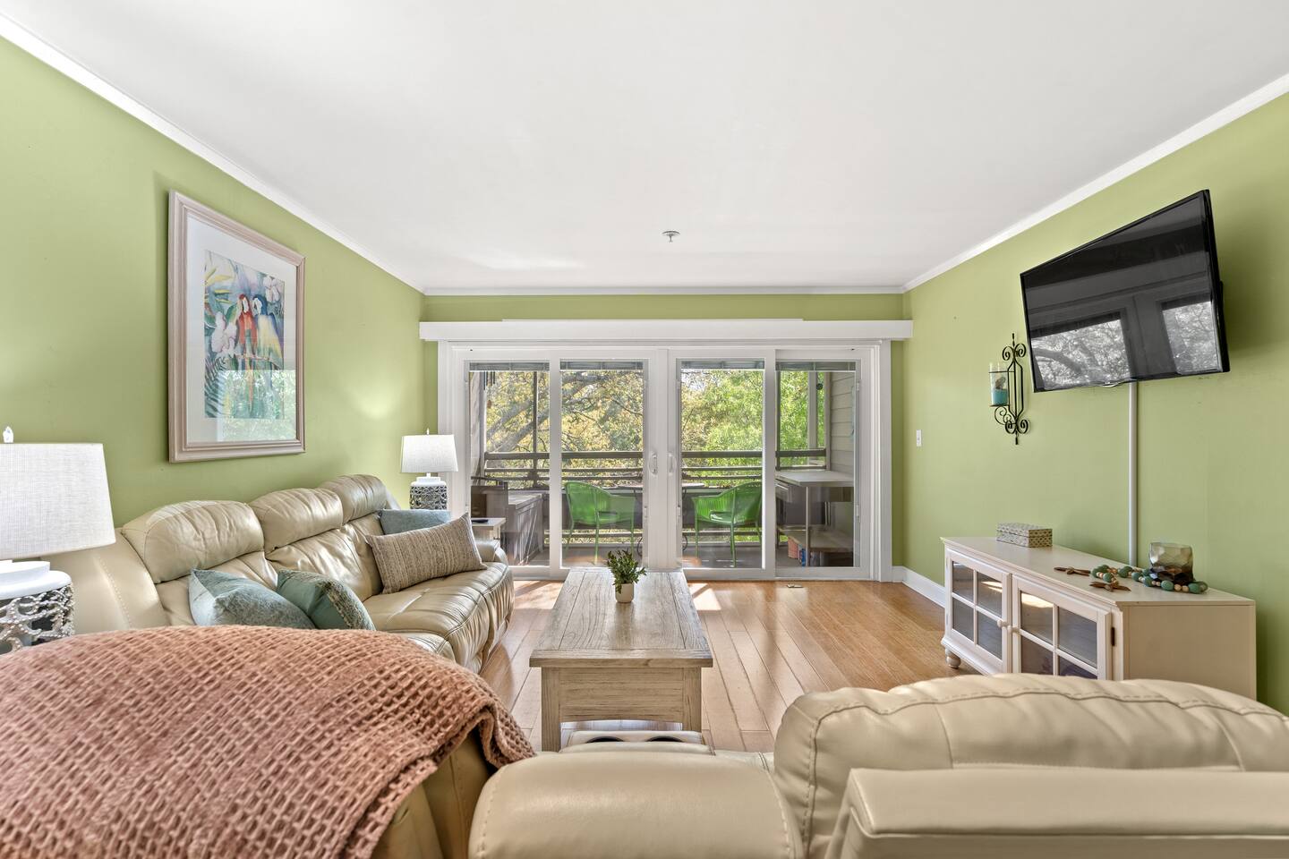 Cozy 2BR Condo | Pools, Hot Tub & Minutes to Beach