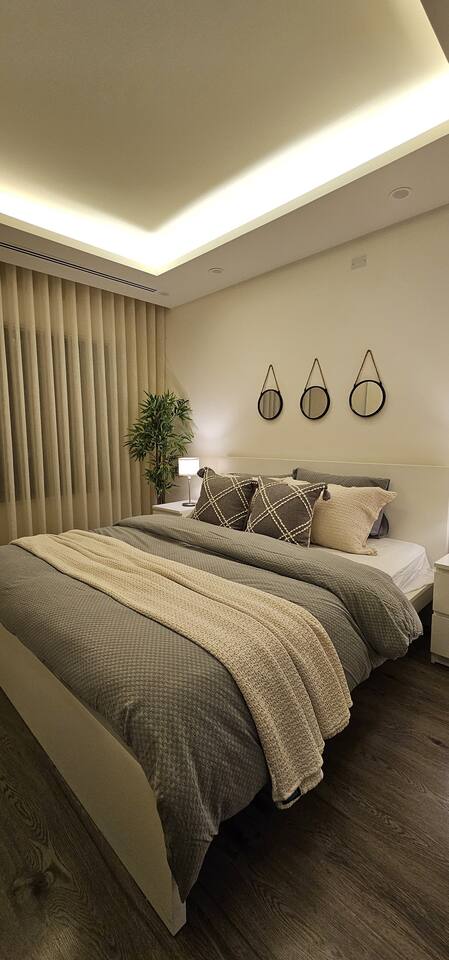 Luxury One Bed Room - Prime Location Near Malls - Apartment