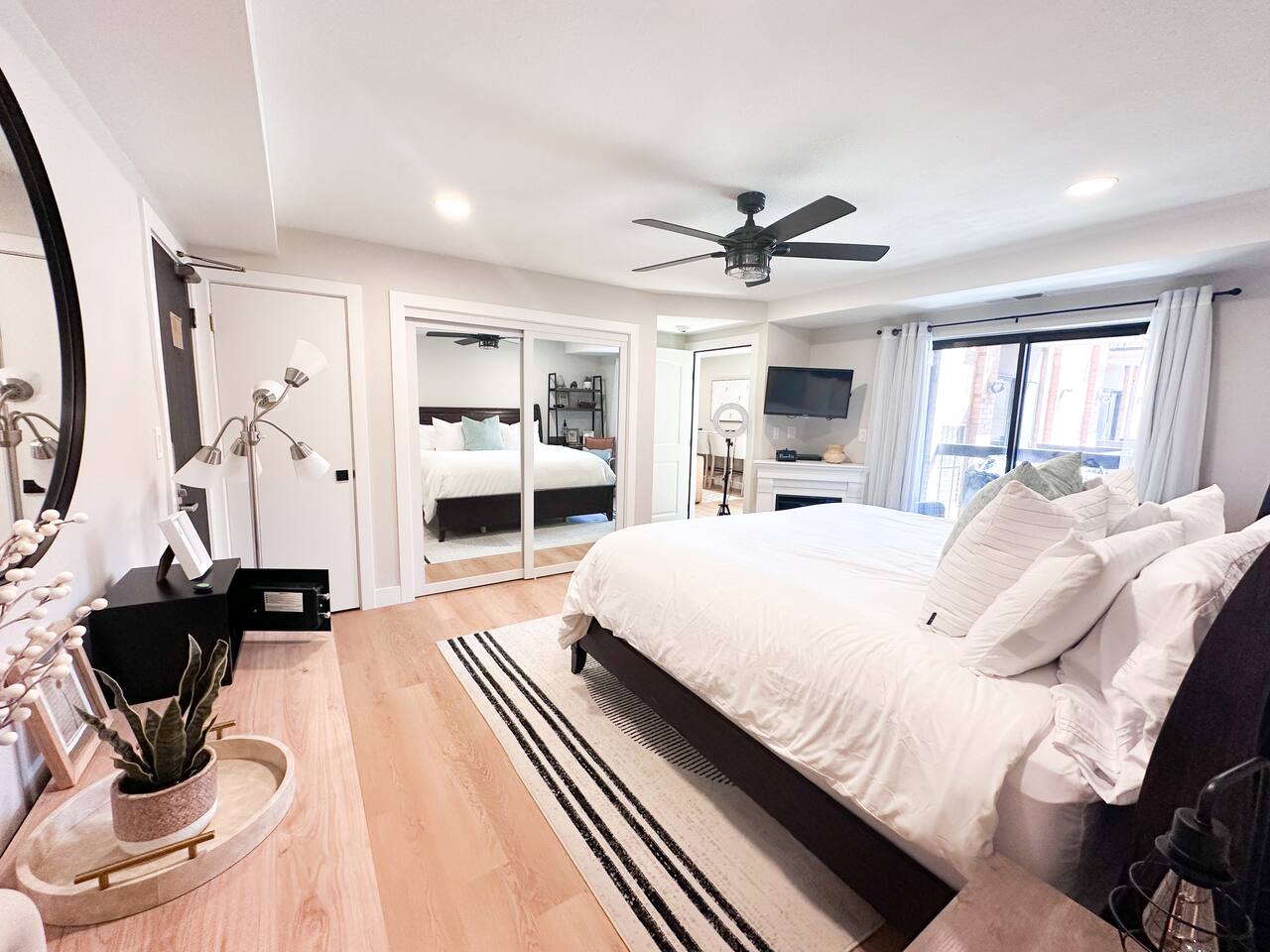 Ski-In/Out Luxury | Central • King • Chefs Kitchen