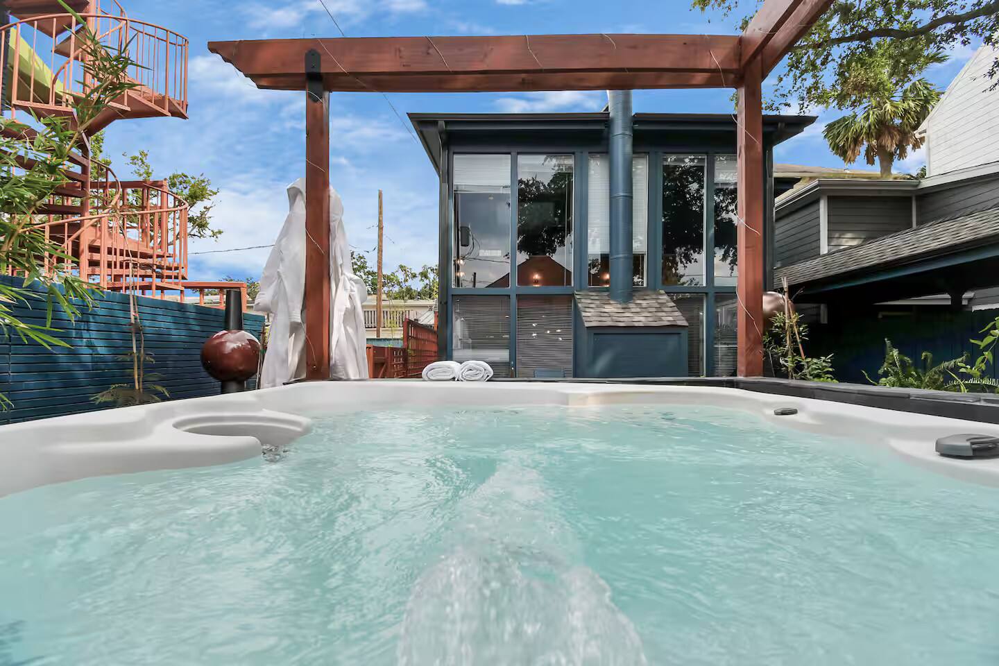 •Sleeps34•Private Complex•Heated Pool•Dtwn Houston