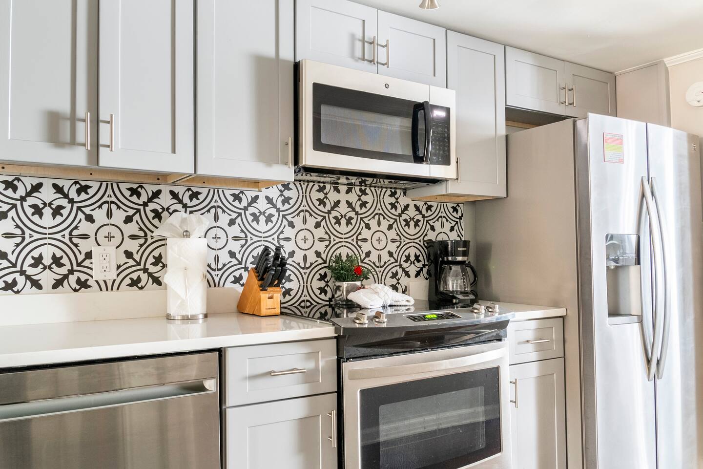 Hidden Garden Retreat in the Heart of Historic Savannah