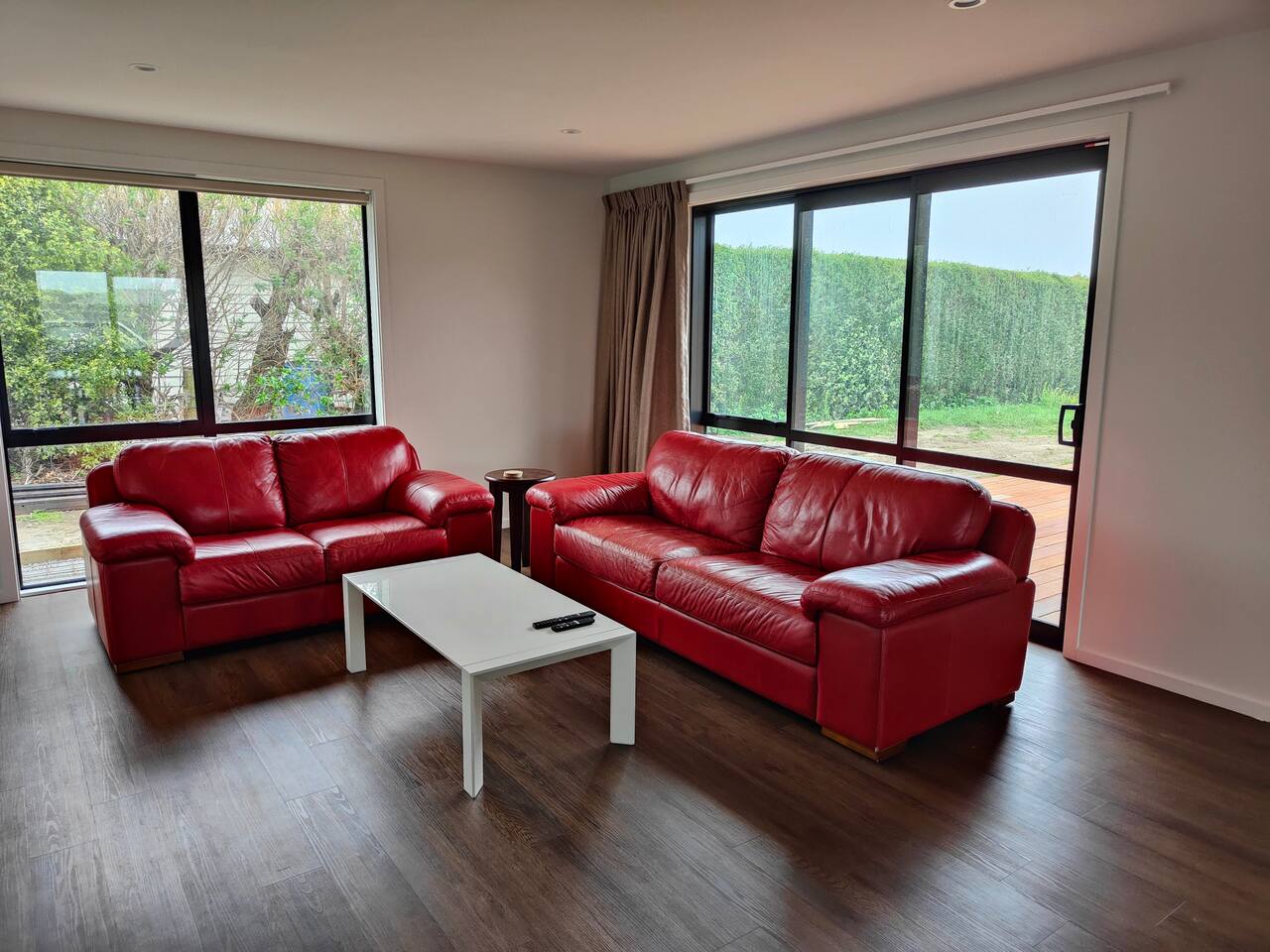 3BR | Decks | Wi-Fi | Quiet | Modern - Holiday Home