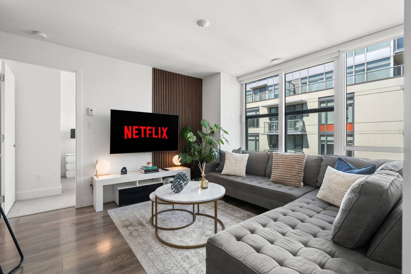 Designer 2BR w/ City Views| Prime Olympic Village