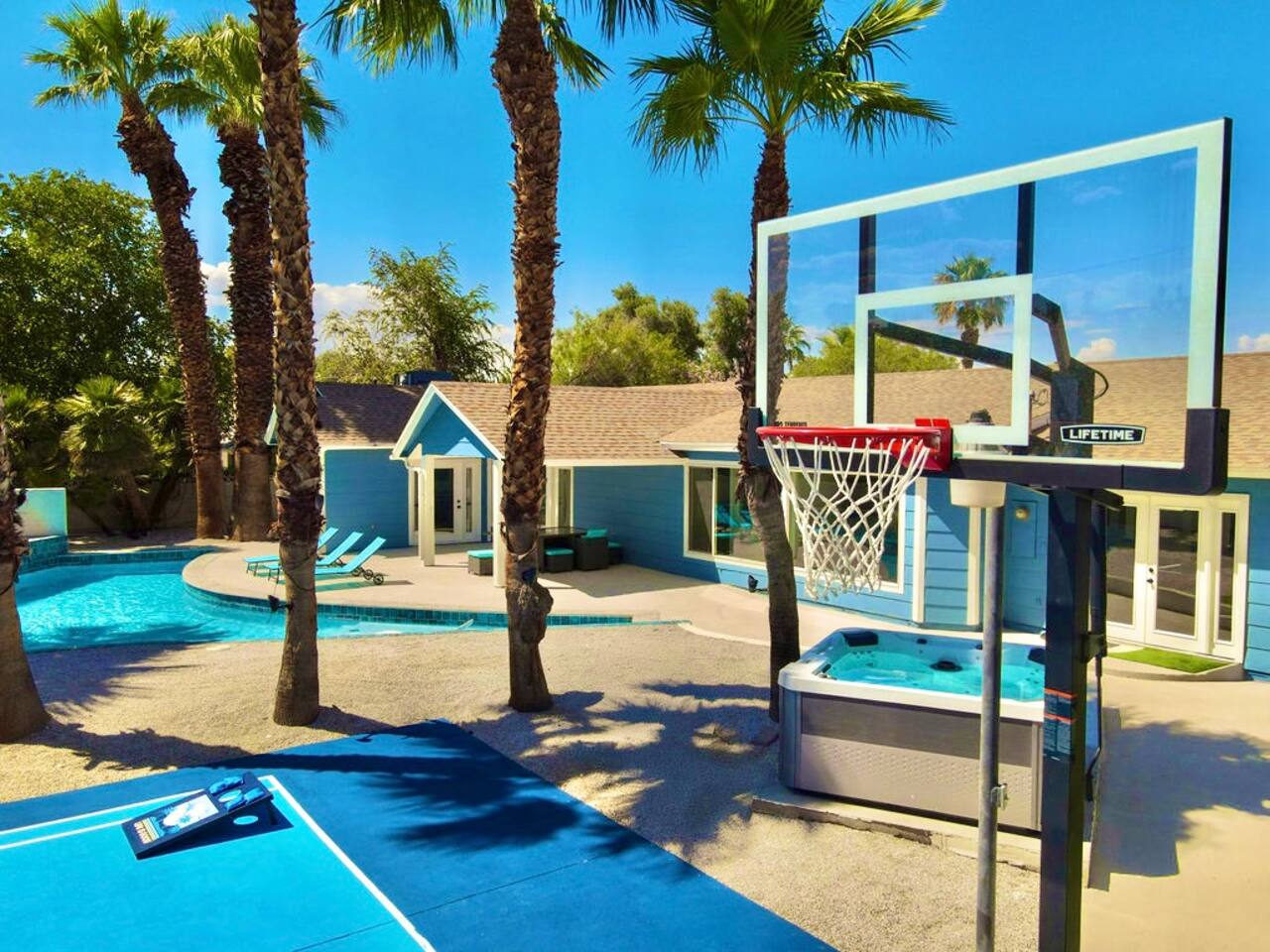 Sports Oasis Near Strip- Pickleball, Heated Pool, Outdoor Bowling