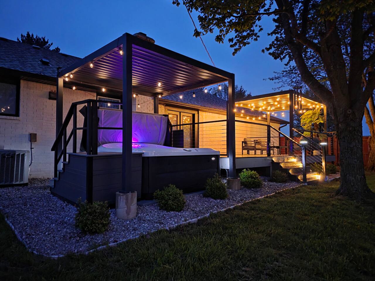 New! Family Retreat • Hot Tub & Fun country home!