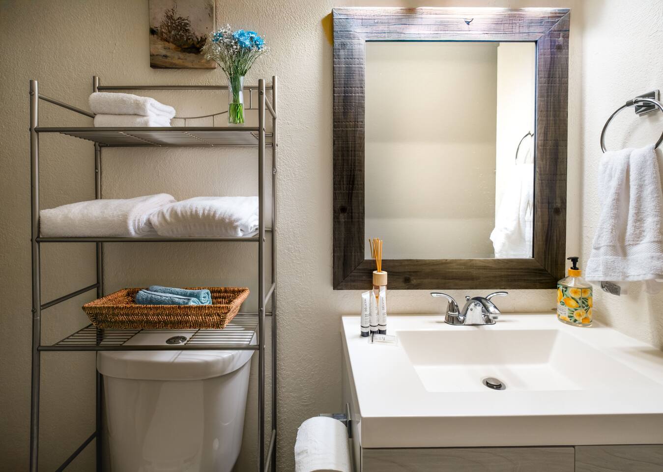 A full bathroom with everything you need for a refreshing start or end to your day.