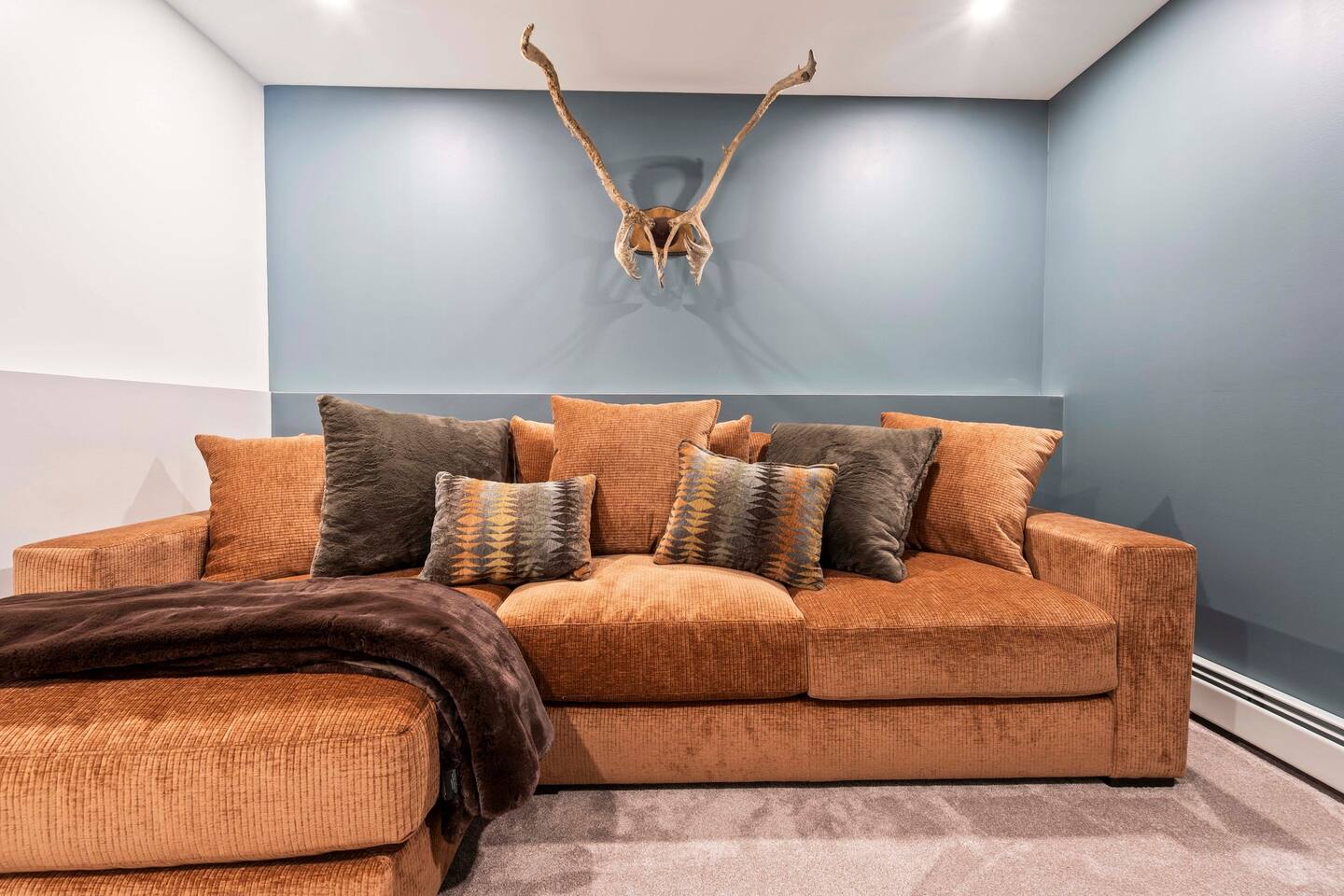 PointerDen-Hot Tub/2 Main Suites/Arcade/Boot Dryer