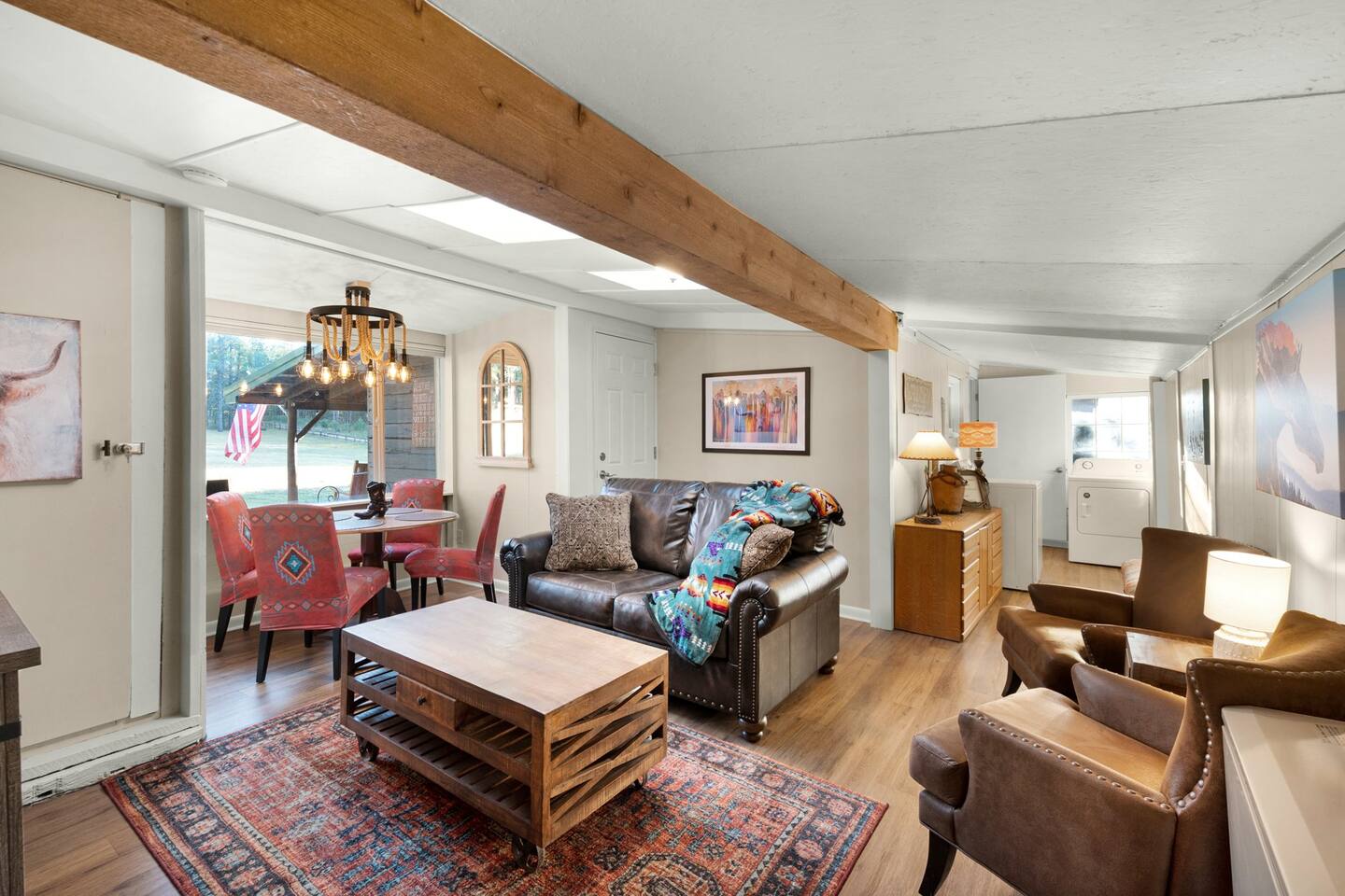 Cowboy Cabin Ranch - Rustic Luxury on 14 Acres