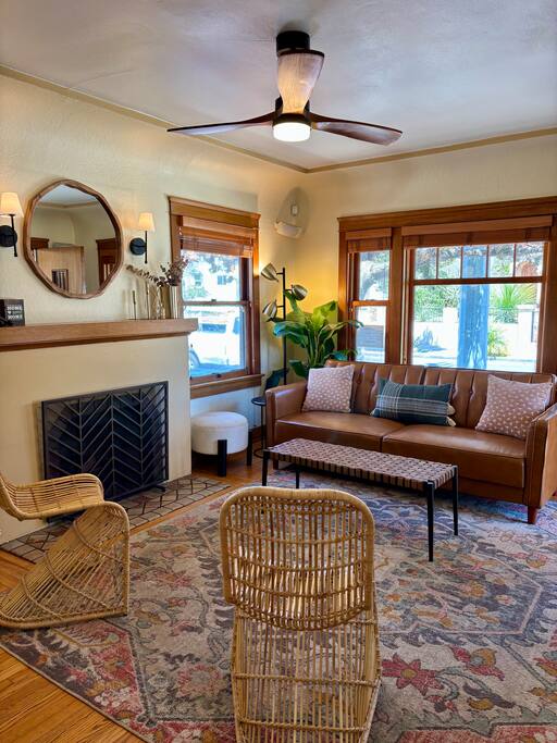 5 Star Location- North Park Home- Hot Tub, XL Yard