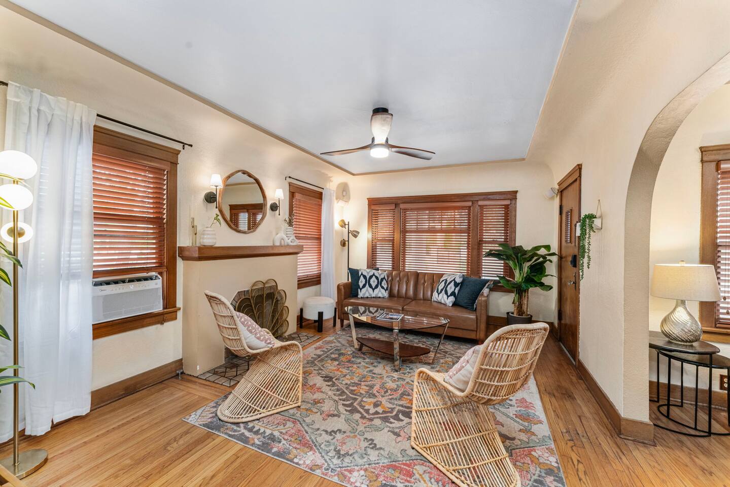 5 Star Location- North Park Home- Hot Tub, XL Yard