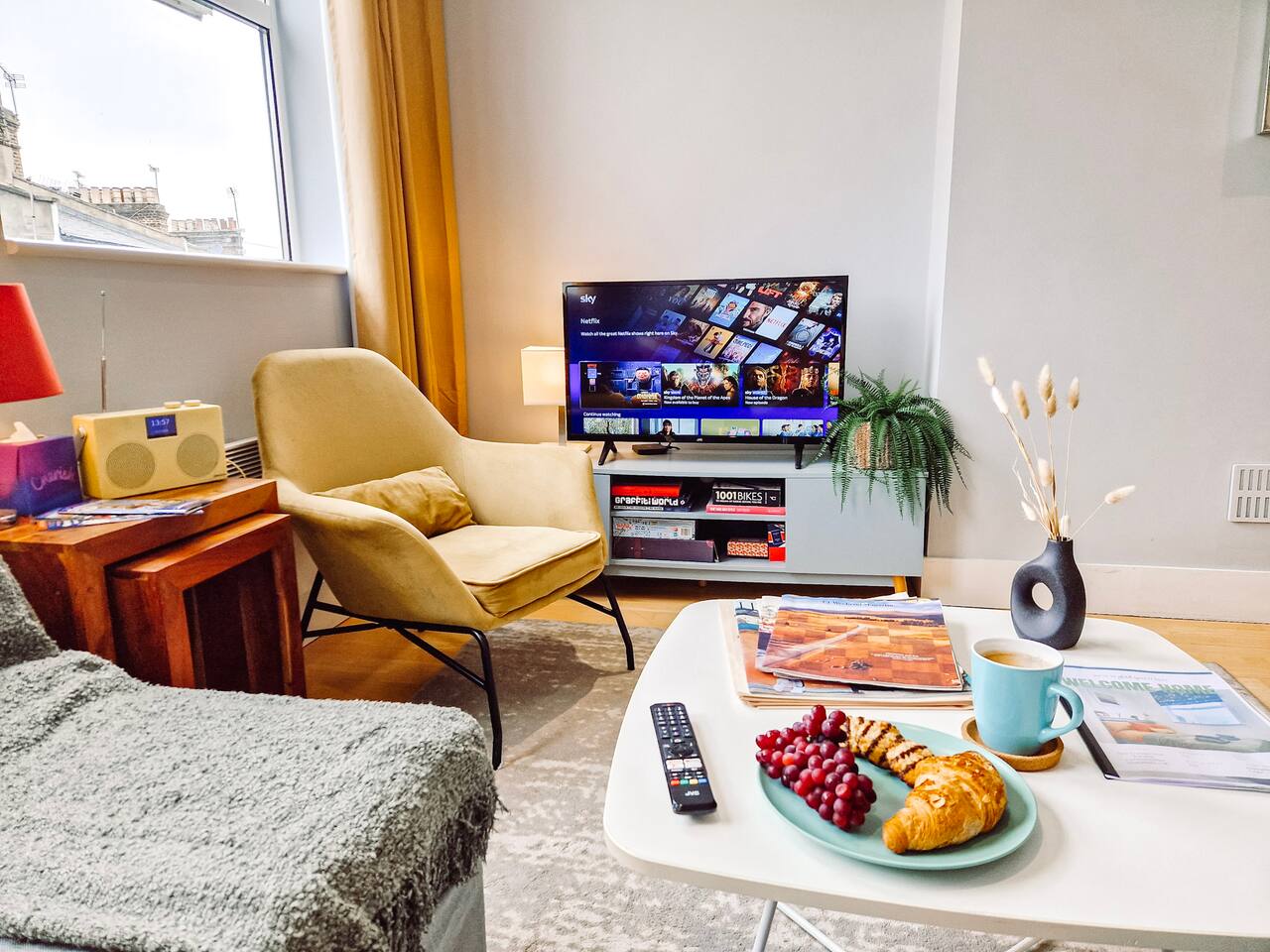 Cosy Kensington 1-bed by Olympia | Fast Free Wi-Fi
