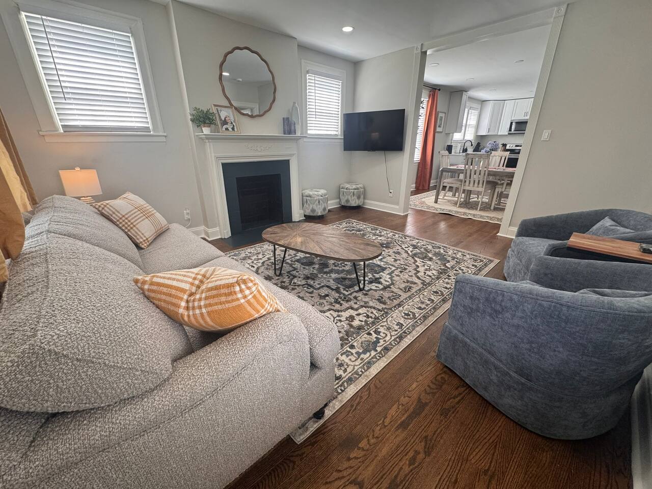 Westhampton Retreat | 2bd/1bt | 1.1m from Casino