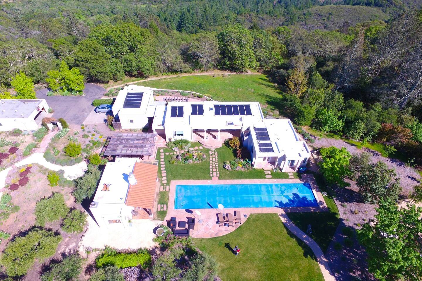 Welcome to Luxurious Mayacamas!