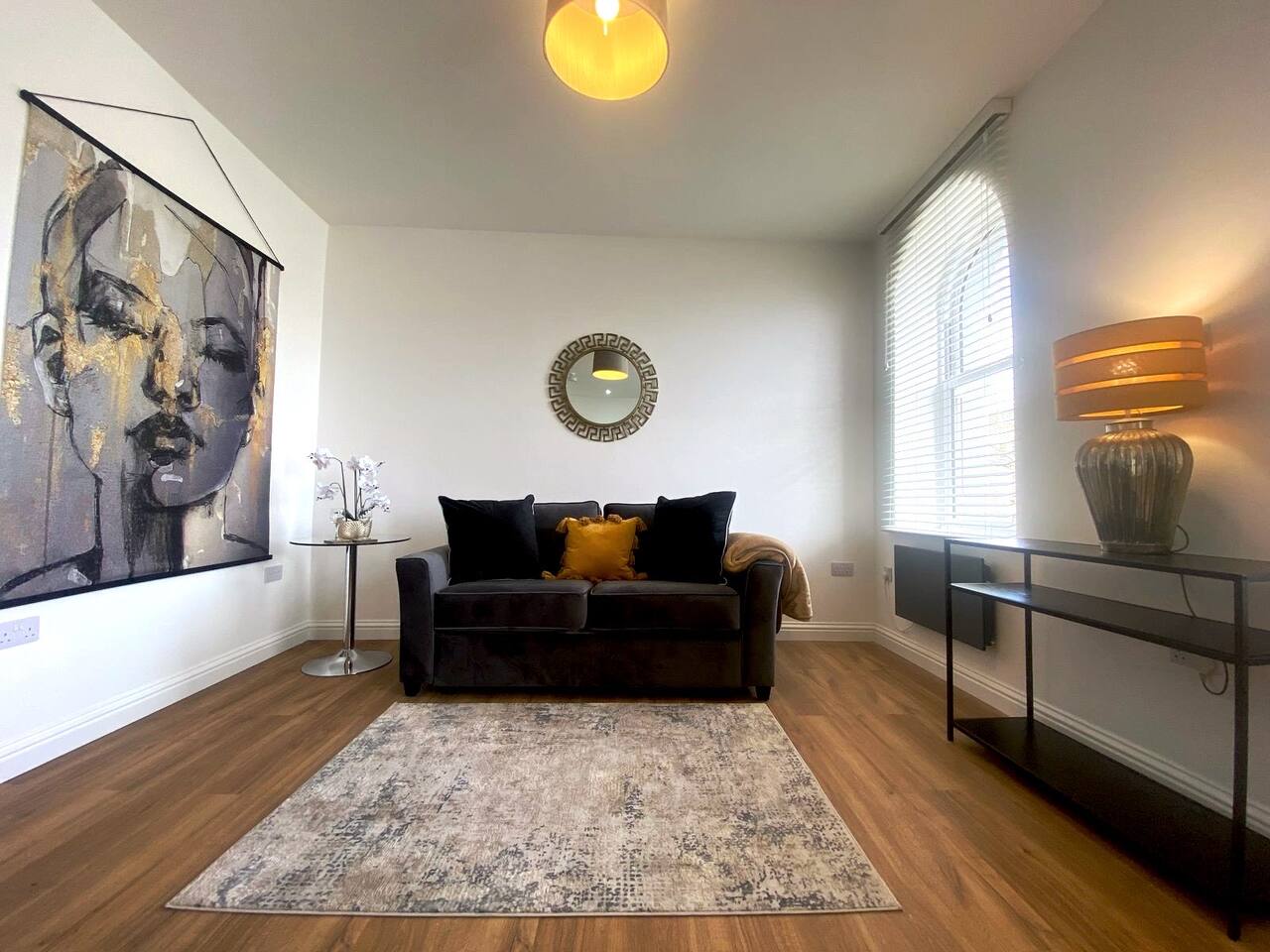 Number 5, 8 Clifton Terrace