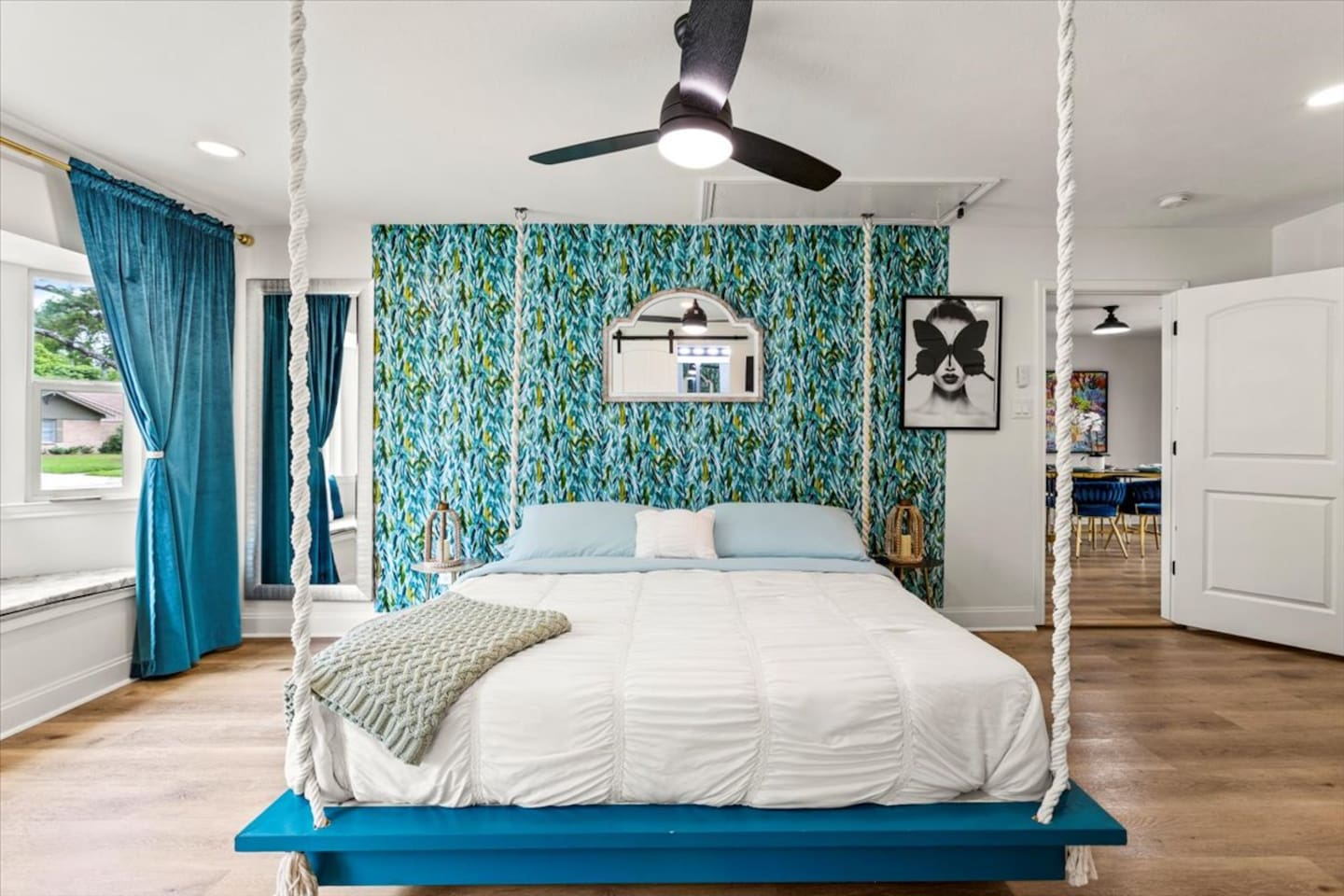 Unique & Colorful Oasis: 10 Min to NRG