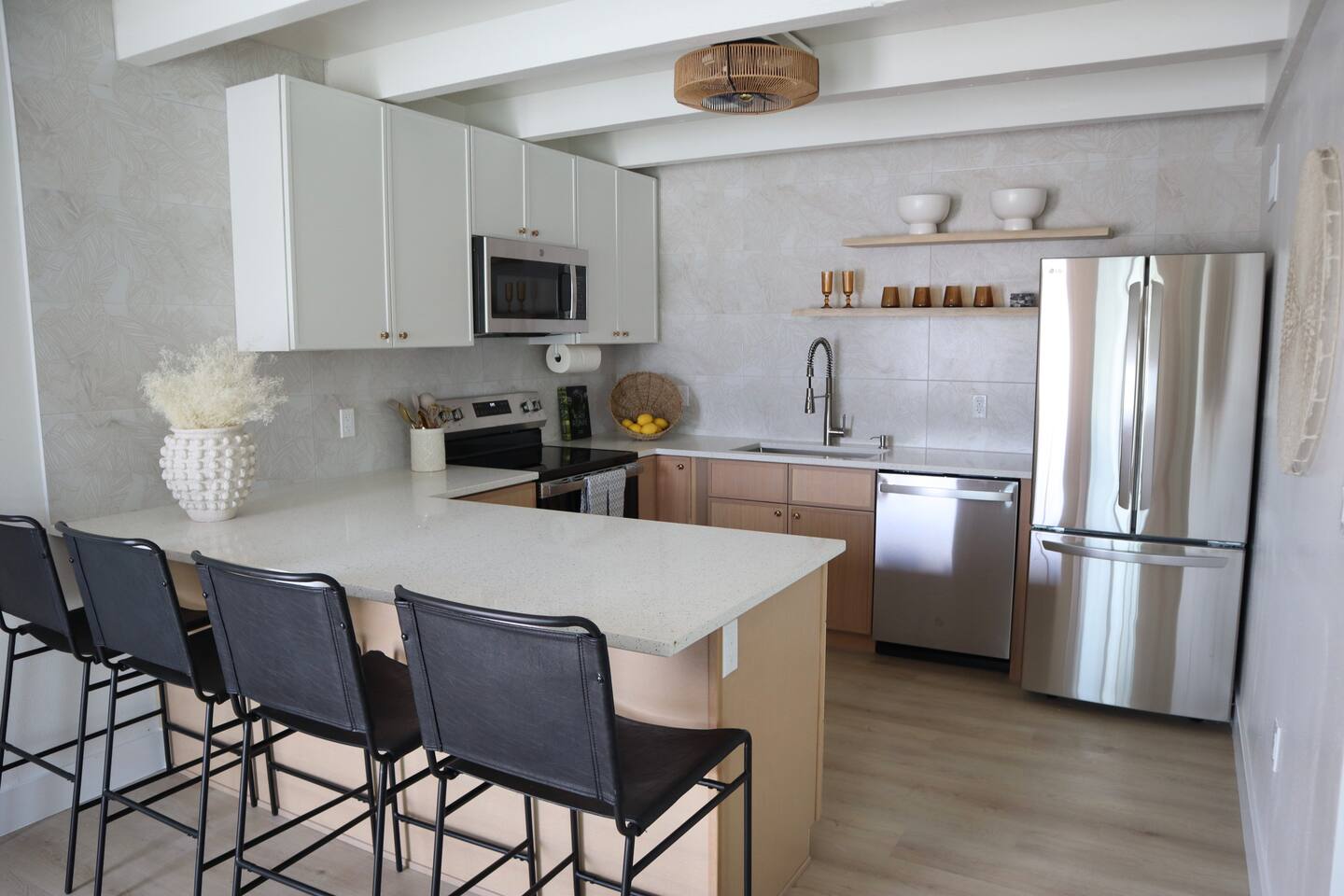 Modern Beachside Retreat at The Salty Surfer