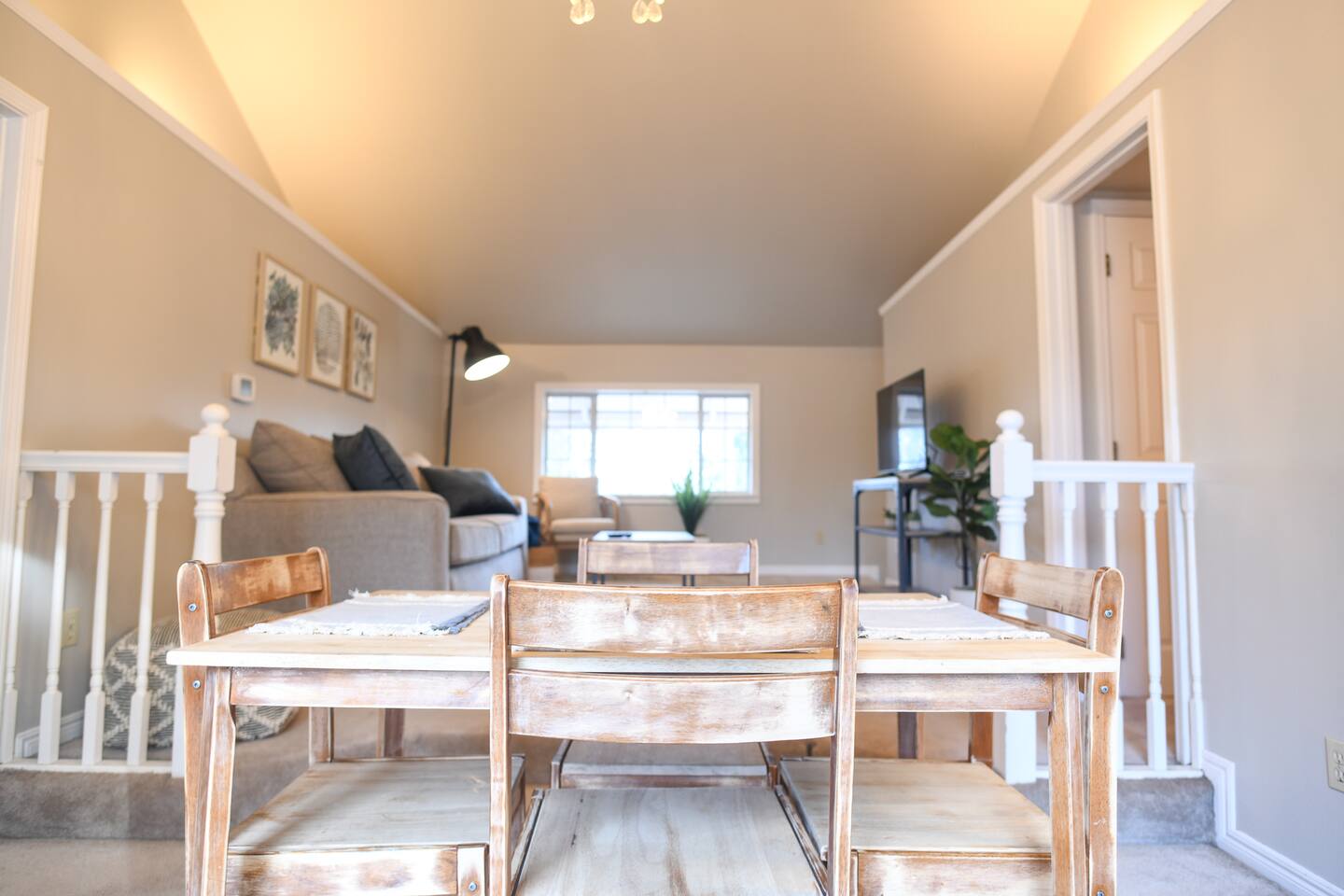 Oakshire Loft in the Trees