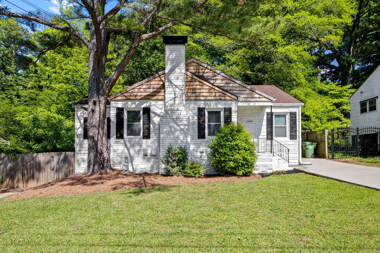 Bright 3BR ATL Ranch – Quick Drive to Downtown