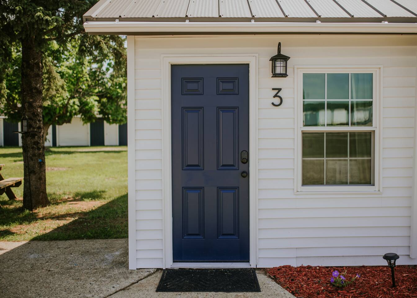 Tiny Excursion Cabin 3 - Erie Escape