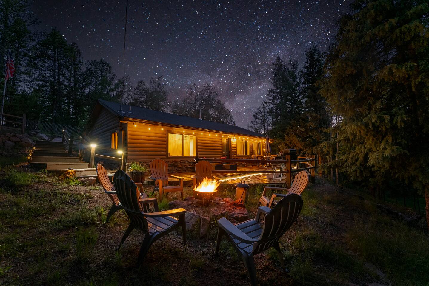 Wayward Lodge| Hot Tub | Fire Pit | Secluded