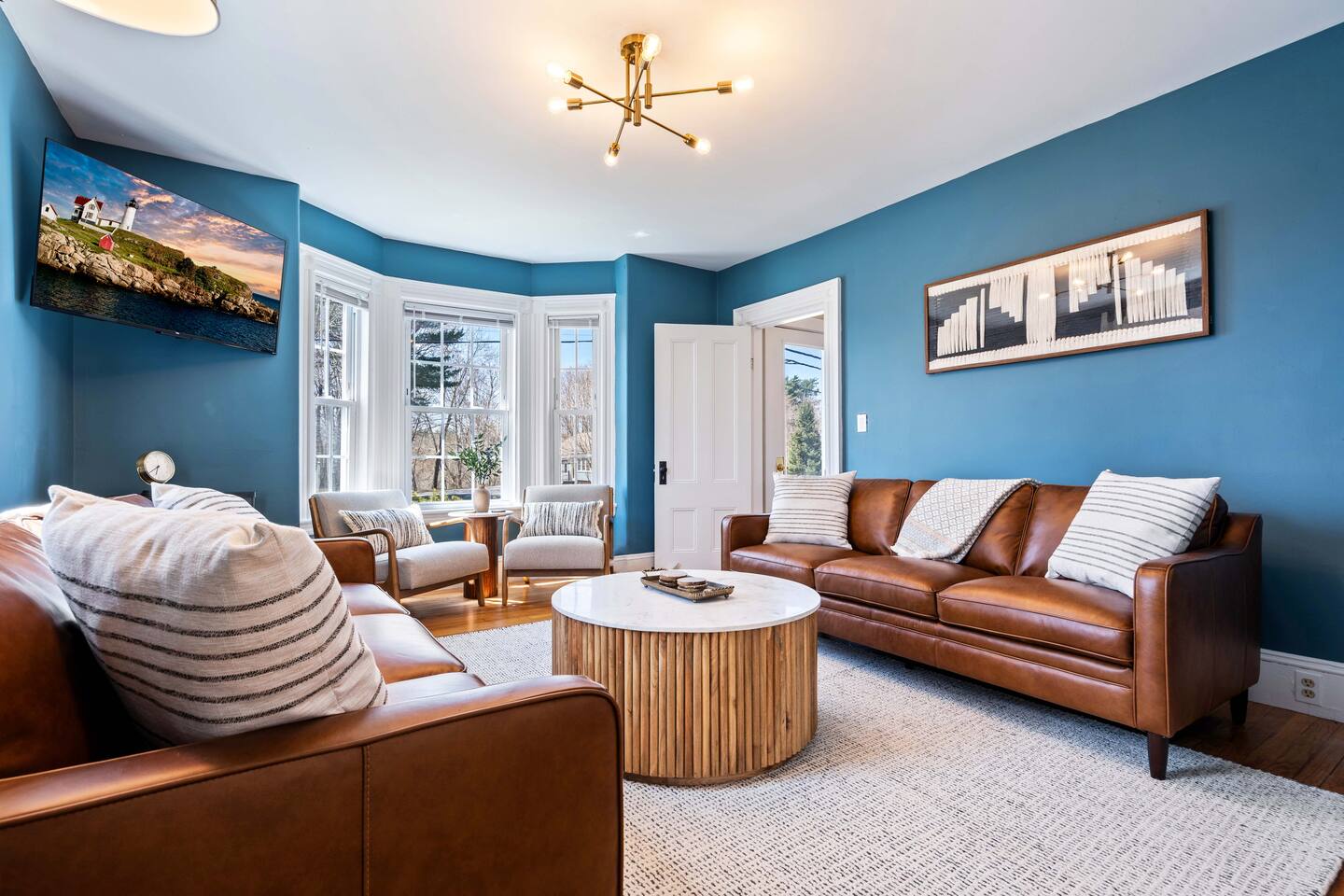 20 Min 2 Portland | Deck, Grill & Firepit | DogsOK