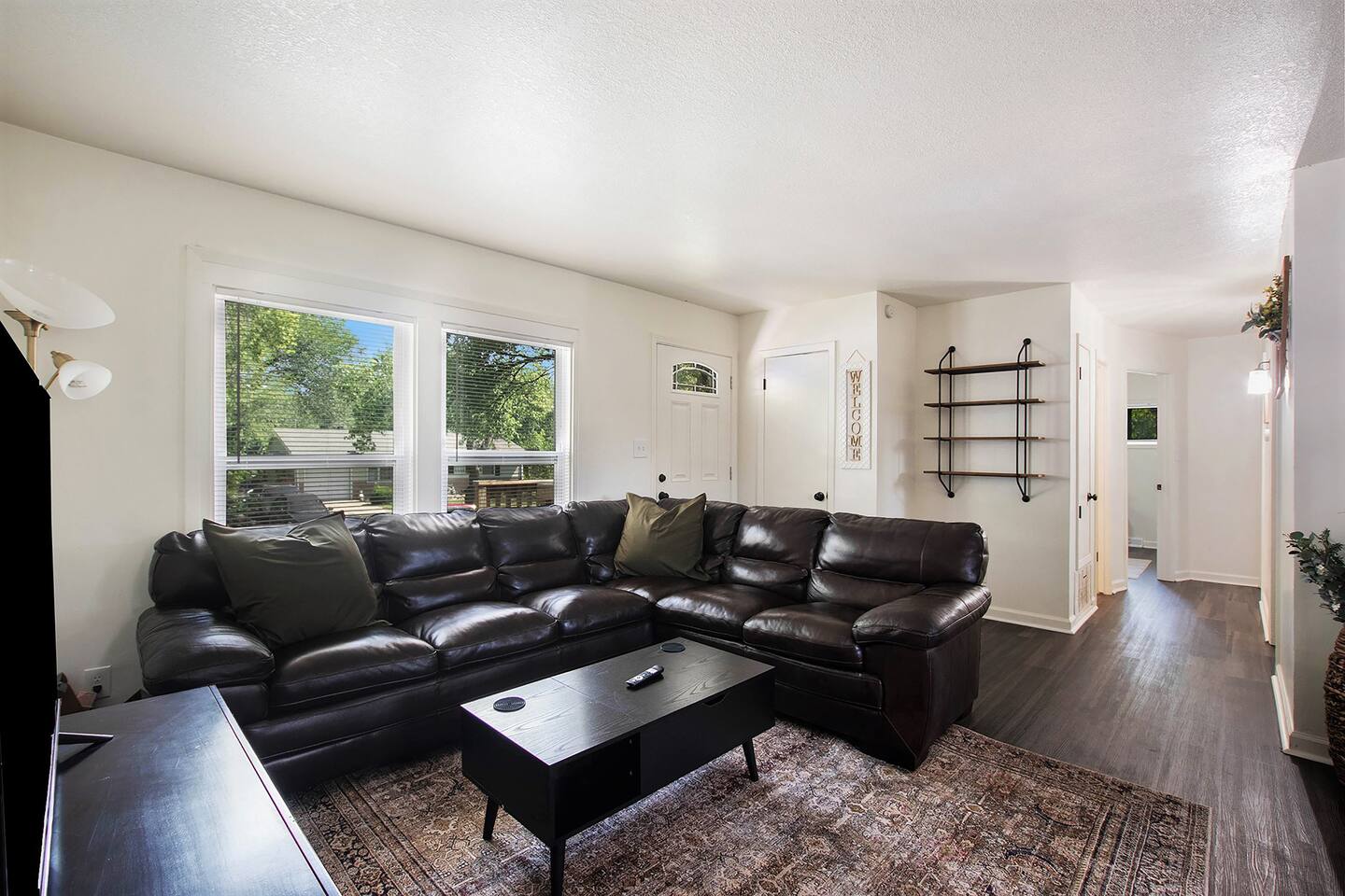 Spacious 3 BD Home in Fantastic Location!