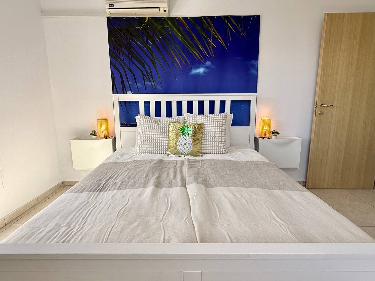 Majestic Sea View Apartment