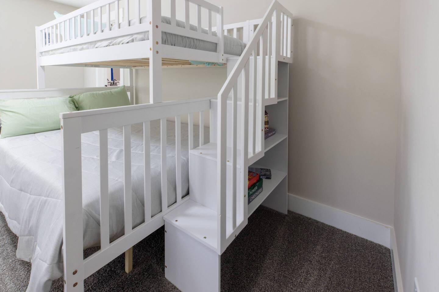 Property thumbnail 35