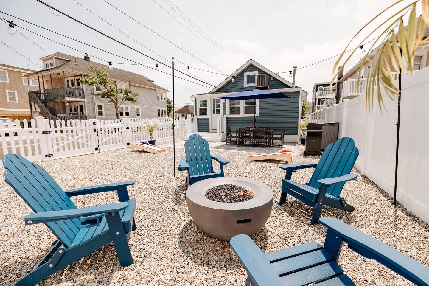 Seaside Luxe Beach Bungalow|Firepit|BBQ|Beachgear