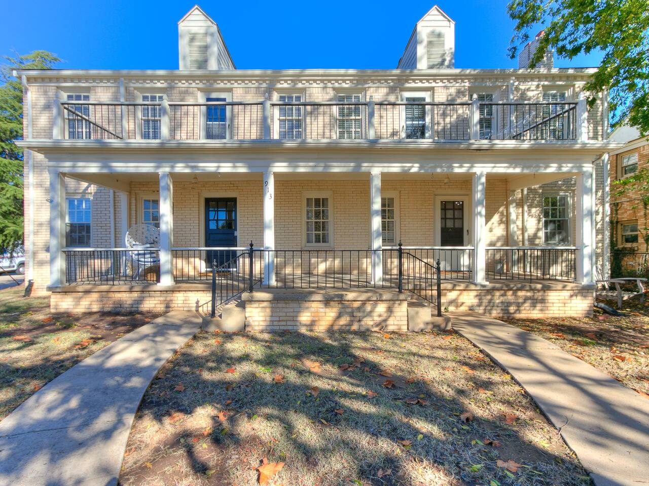 Historic Beauty. Great for group travel, up to 13.