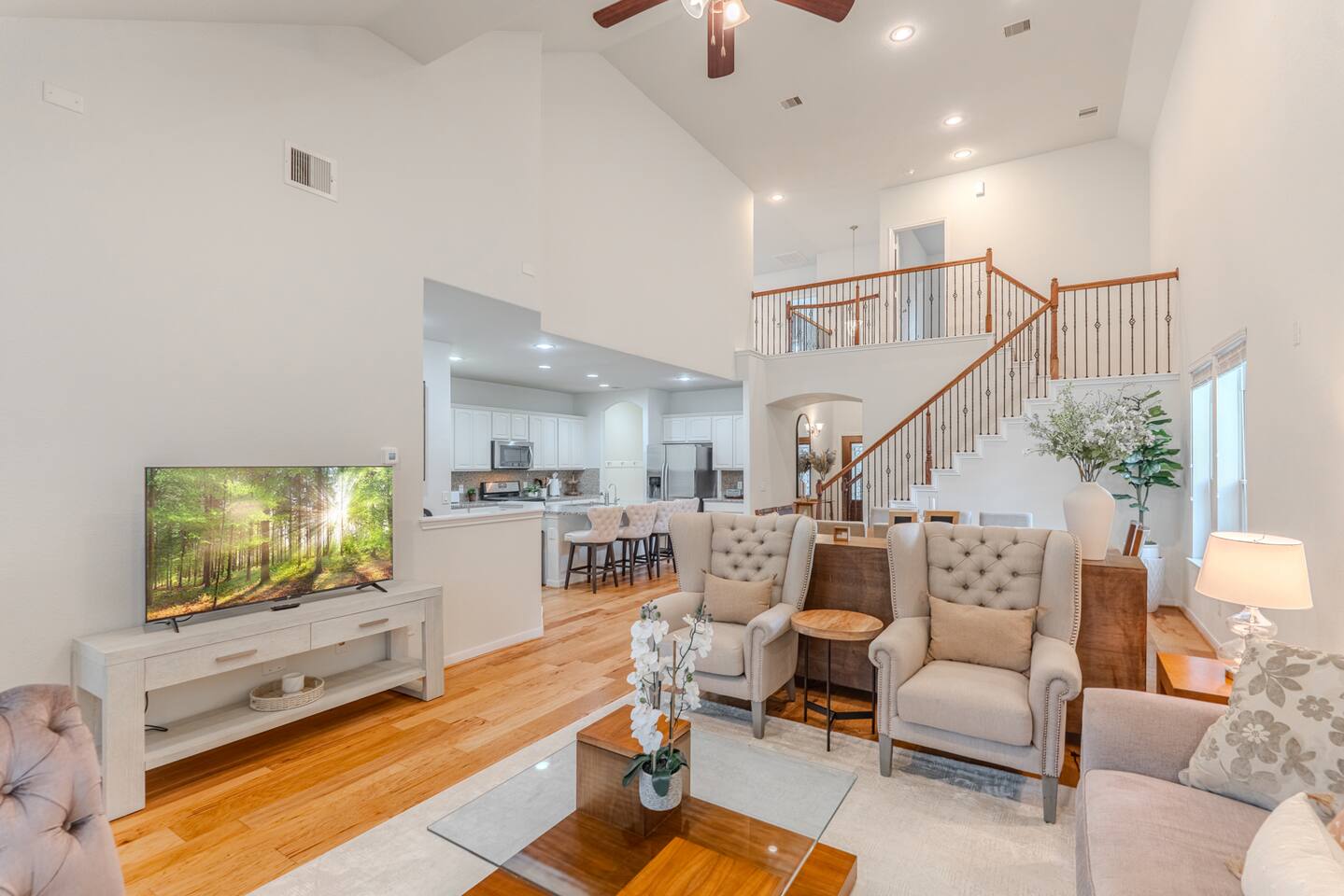 Mid-Forest 5BR Getaway | Huge Backyard | BBQ Grill