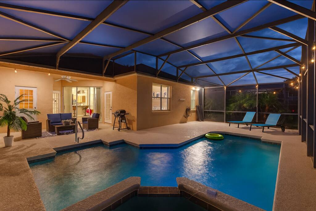 4BR,Heated Pool,Jacuzzi & Dining Oasis near Disney