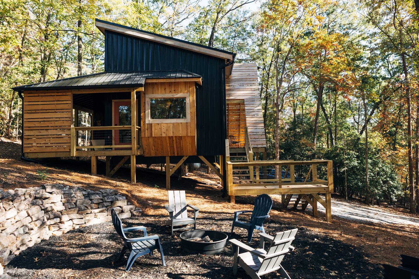 Midcentury Modern Tiny home w/ outdoor tub - Holiday Home