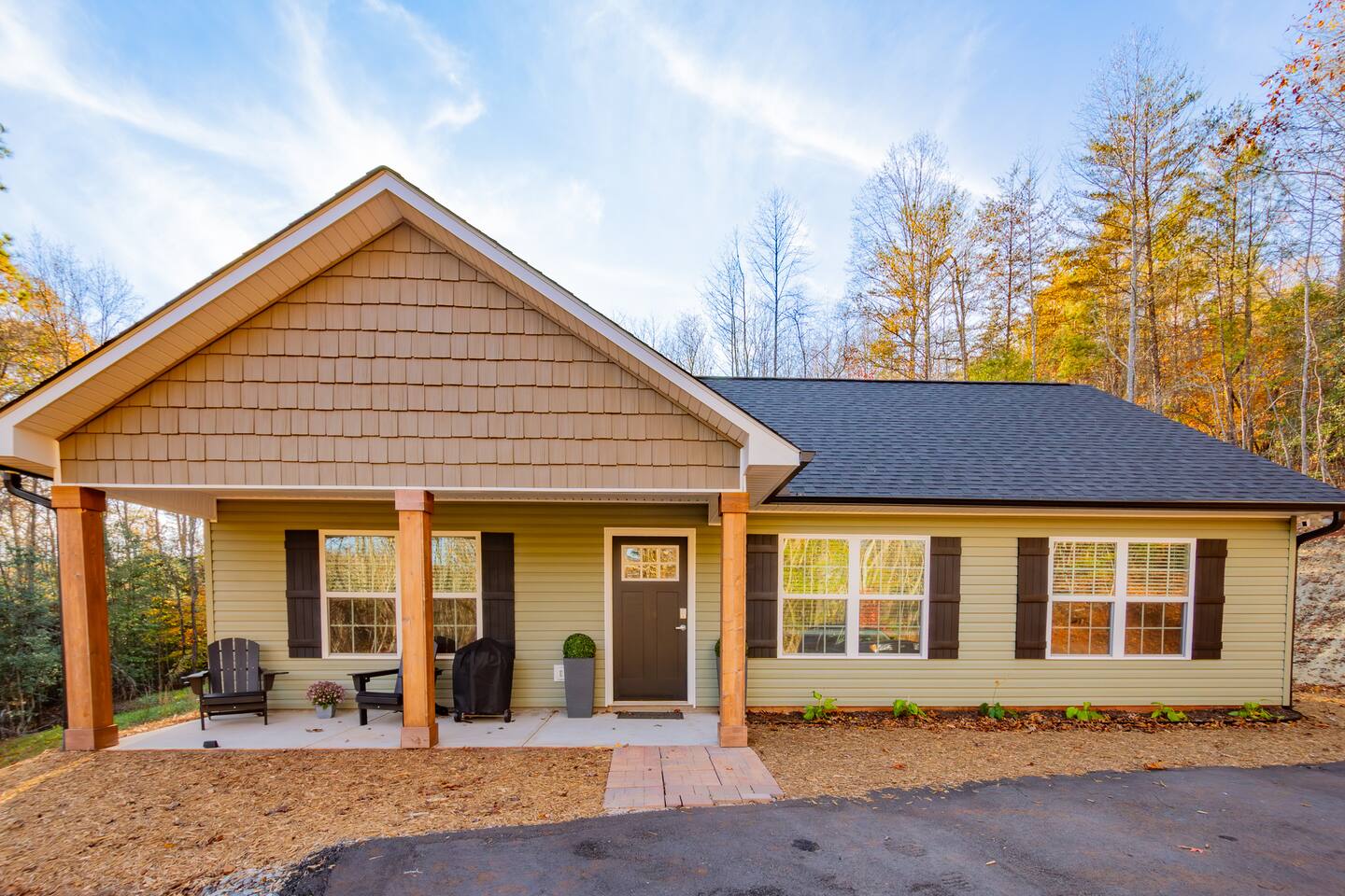 3/2 pet-friendly near Dahlonega Square