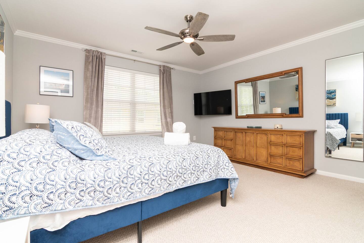 5BR Beach Escape with Pool! photo 12