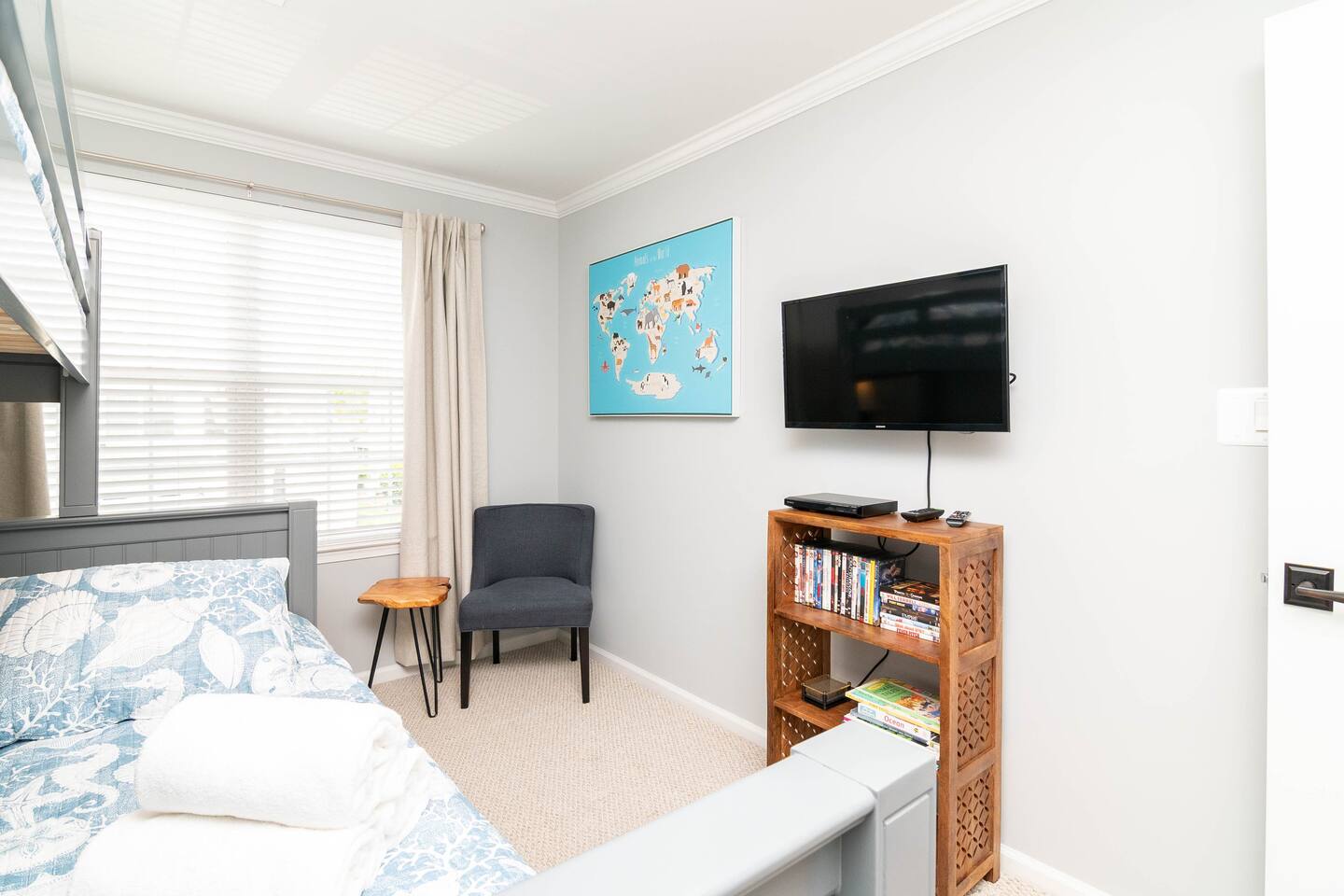 5BR Beach Escape with Pool! photo 5