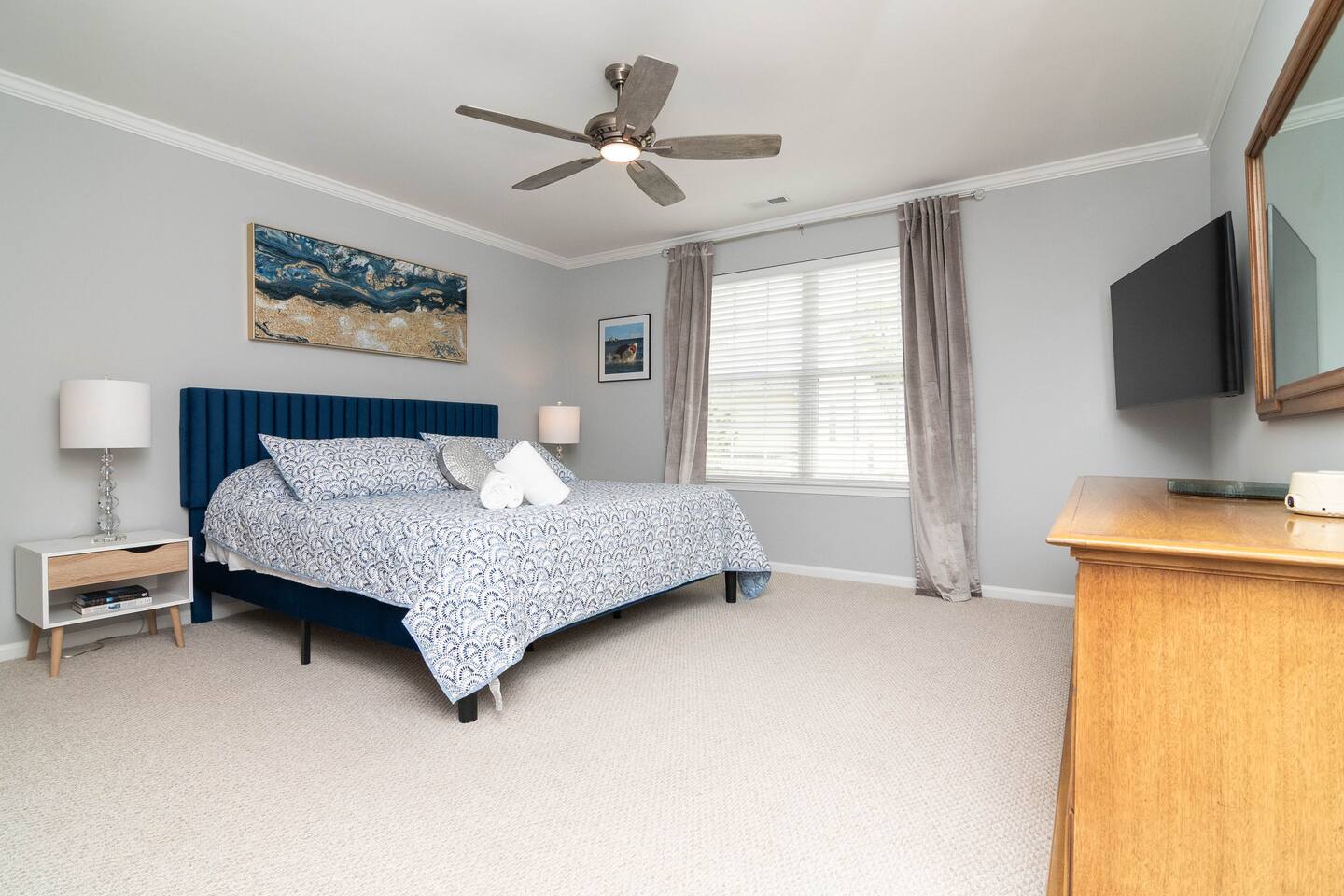 5BR Beach Escape with Pool! photo 13