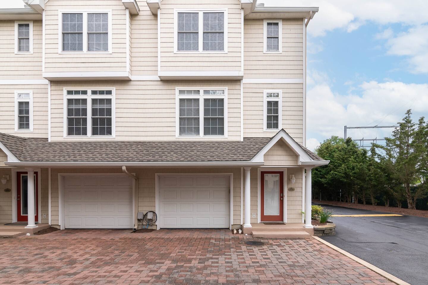 Comfortable and Cozy 3BR - Rehoboth Townhome photo 37