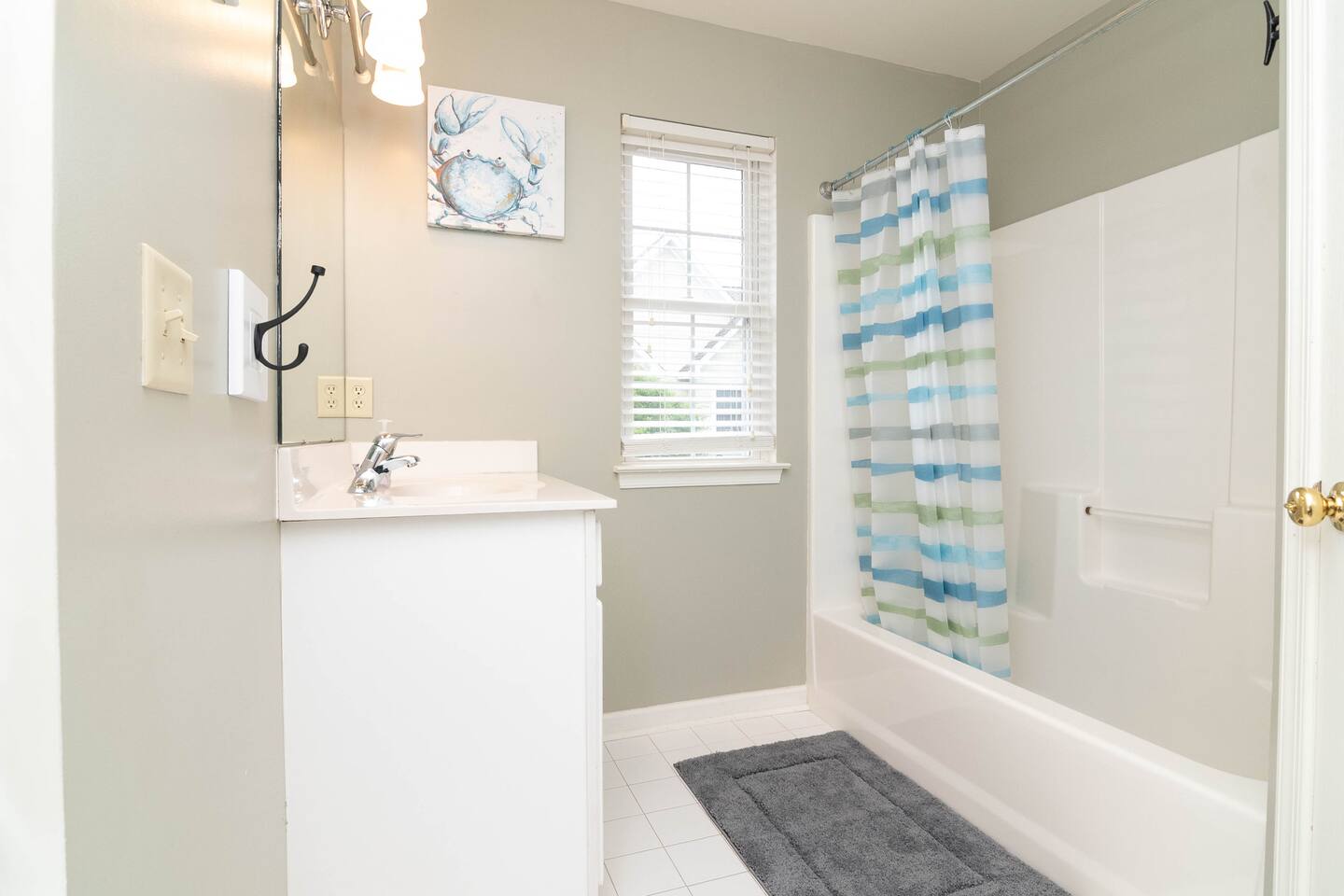 Comfortable and Cozy 3BR - Rehoboth Townhome photo 11