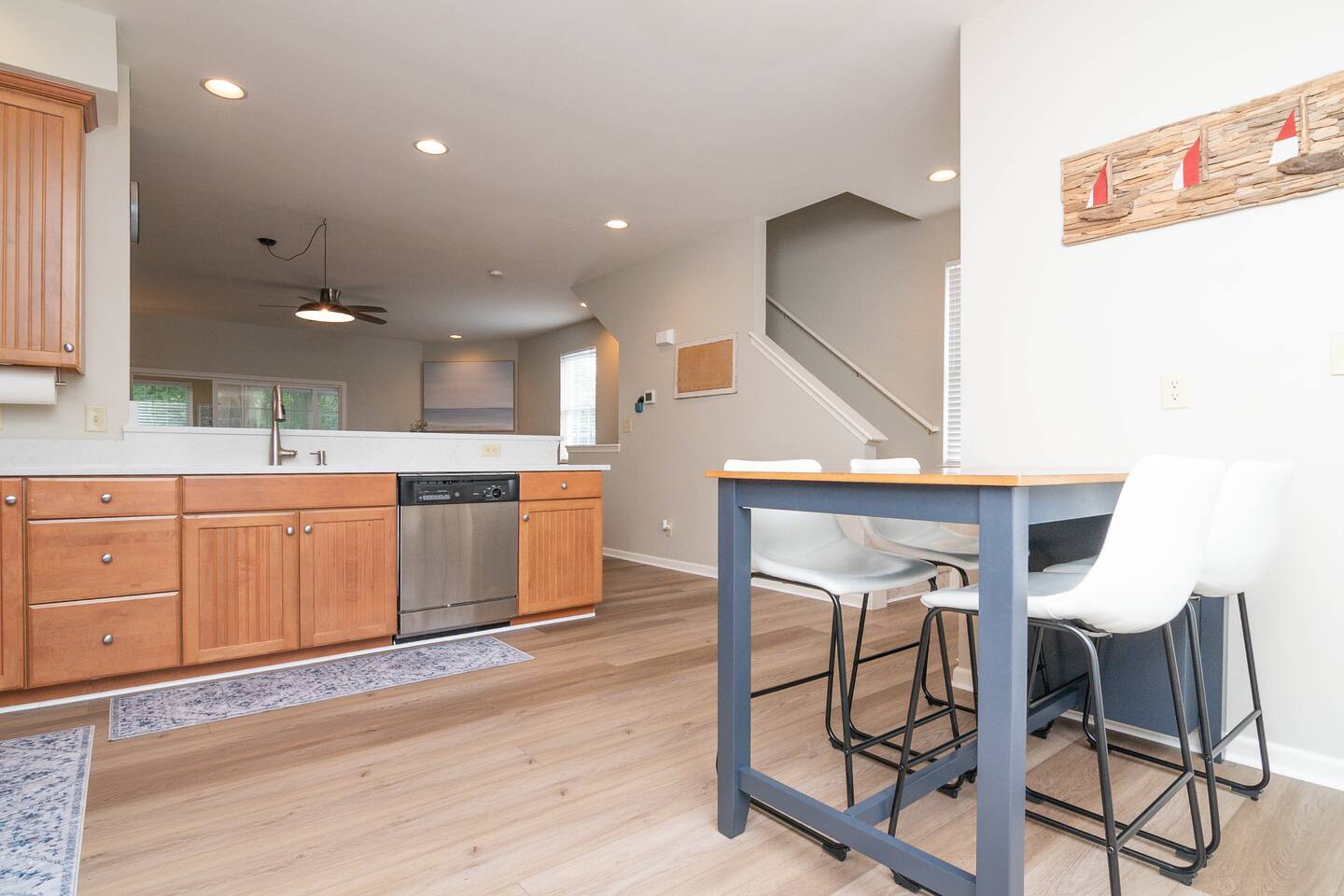 Comfortable and Cozy 3BR - Rehoboth Townhome photo 16