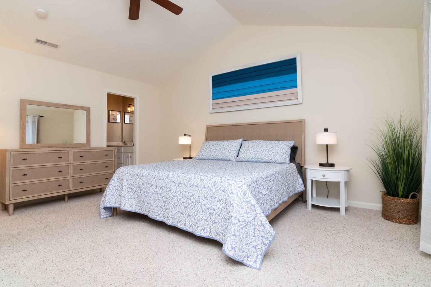 Comfortable and Cozy 3BR - Rehoboth Townhome photo 2