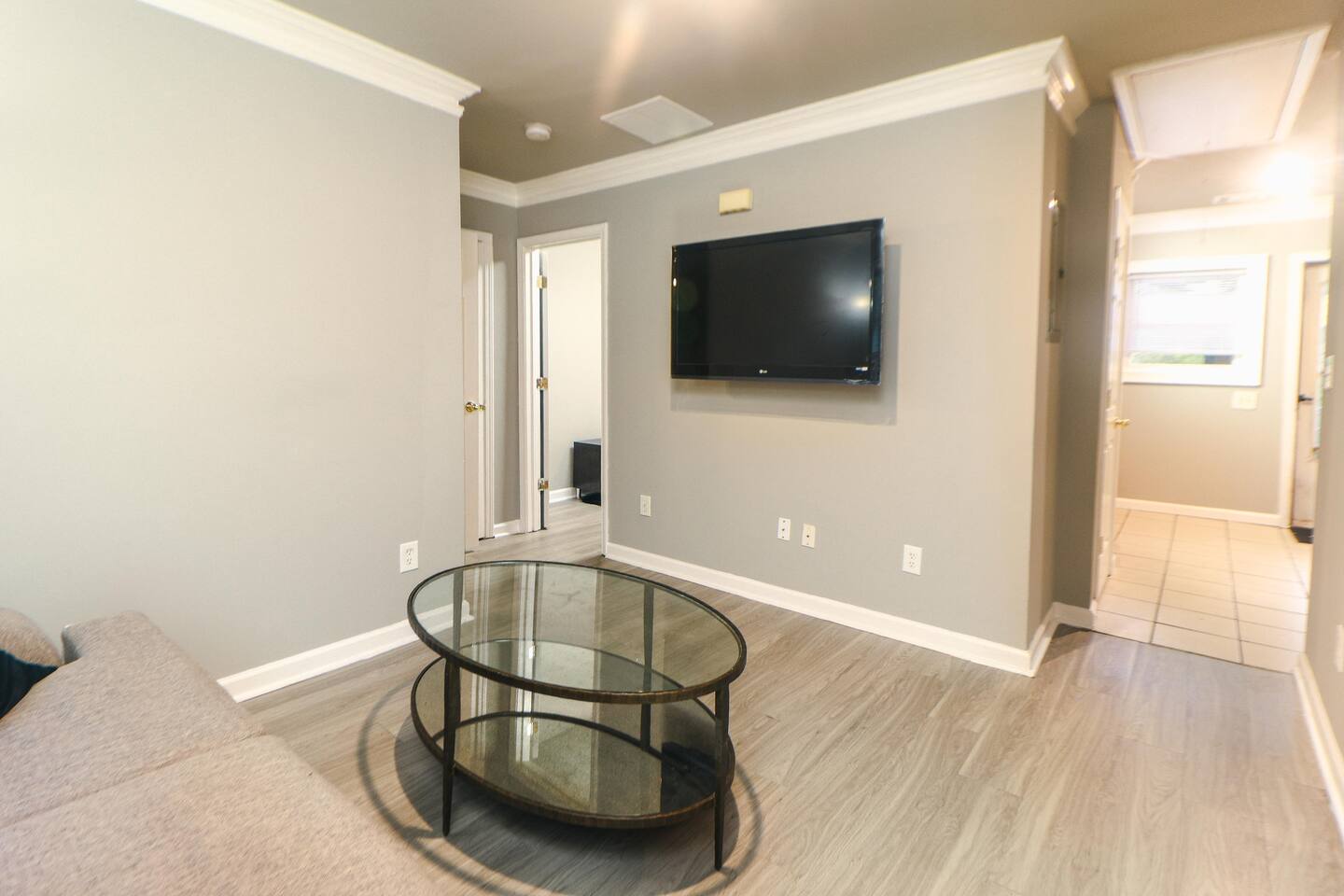 Free Parking! Apartment for You - Park View