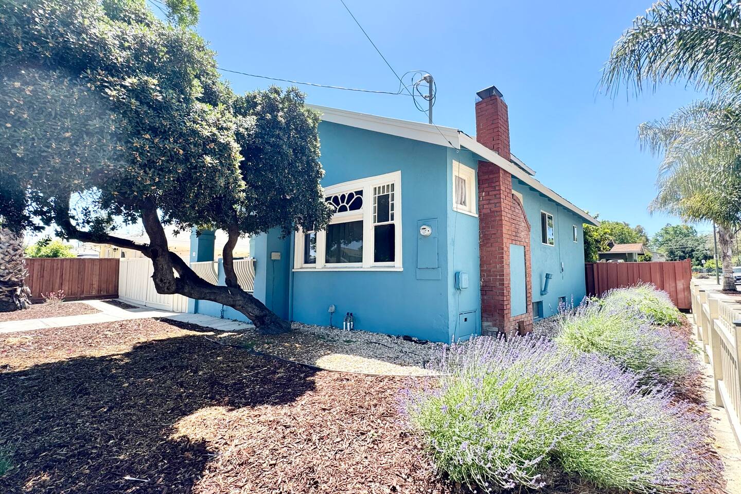 Spacious 3BR/2BA | Near SJC & Convention Ctr - Holiday Home