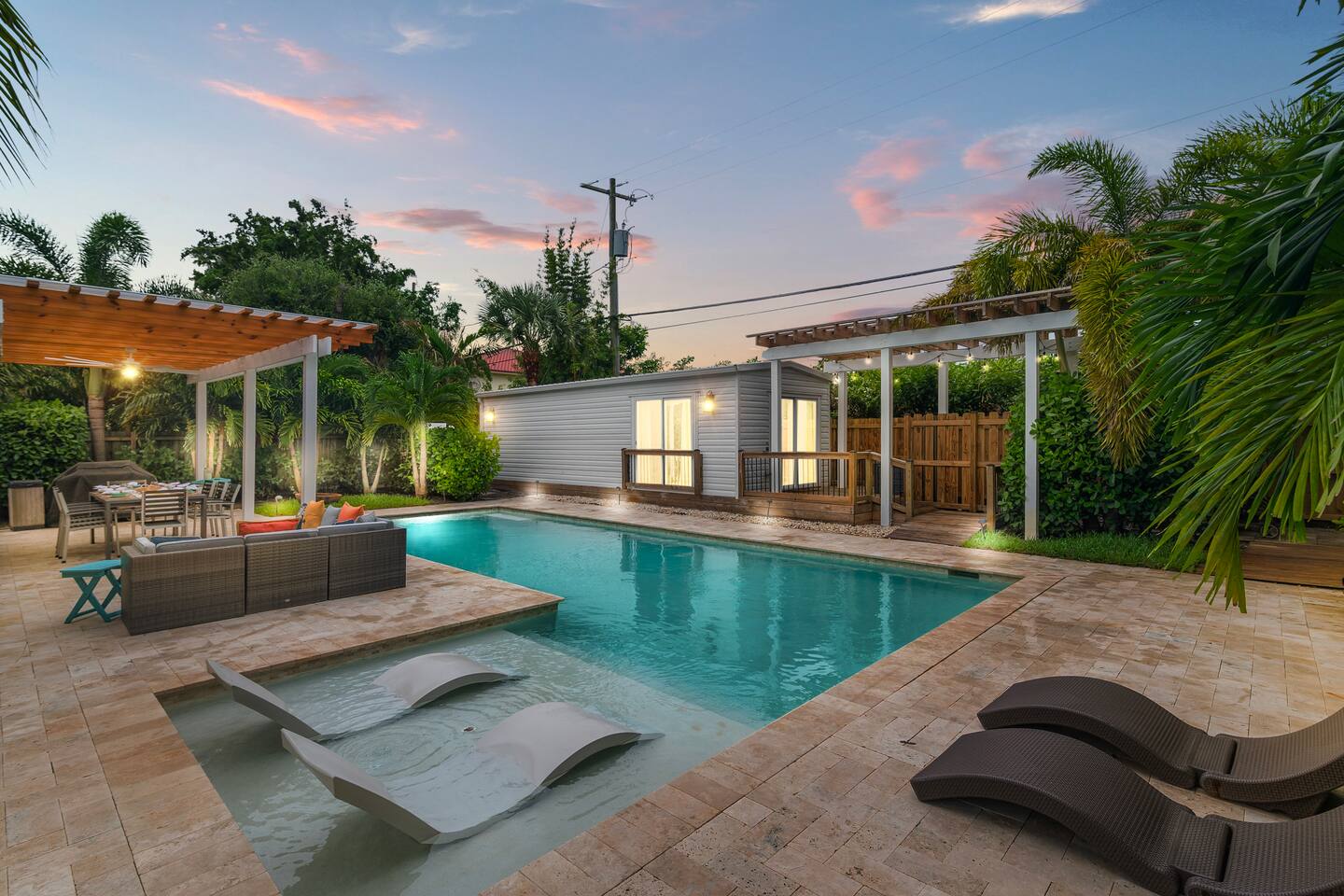 Private Oasis, Heated Pool, New BBQ, Near Beach!