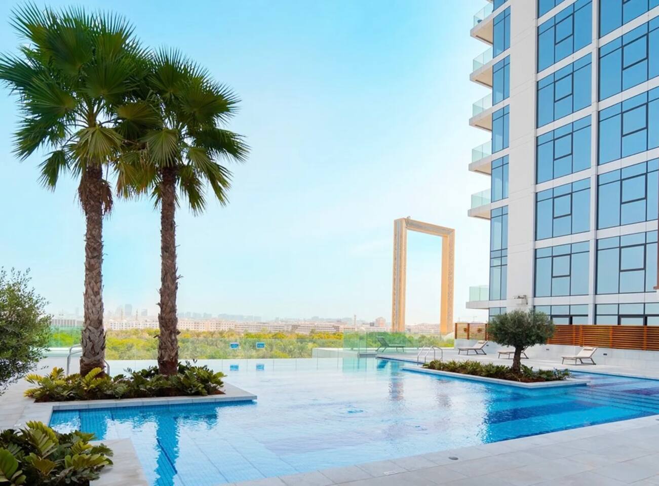 ASHRI Luxe apt | 5 mins Downtown Dubai near Metro