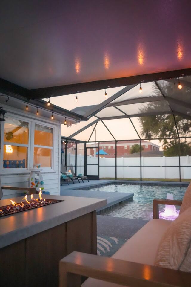 NEW! Lux w heated pool: 3mi- lMG, 7mi- AMI beaches