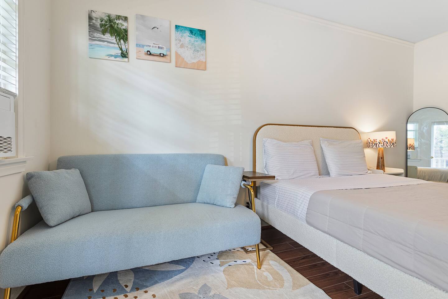 Beachside Haven in Santa Monica |Steps from Ocean!