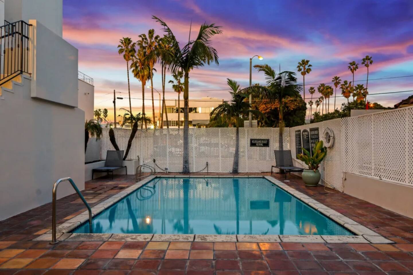 Charming Modern apartment in Santa Monica