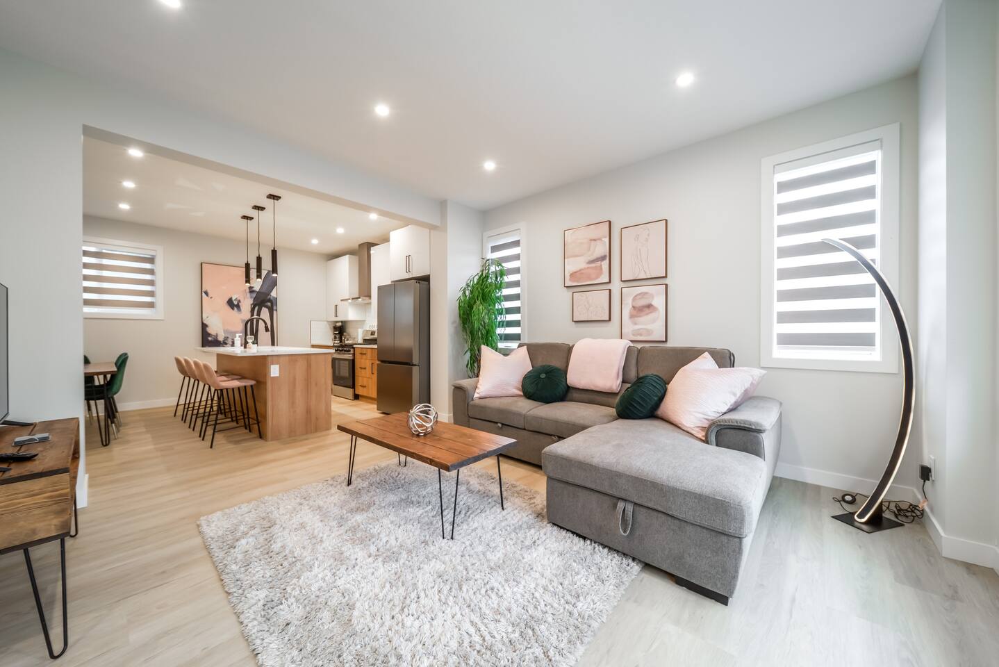 ExoticLUSHquietRetreatKingBed|WIFI|Parking|WEM - Holiday Home