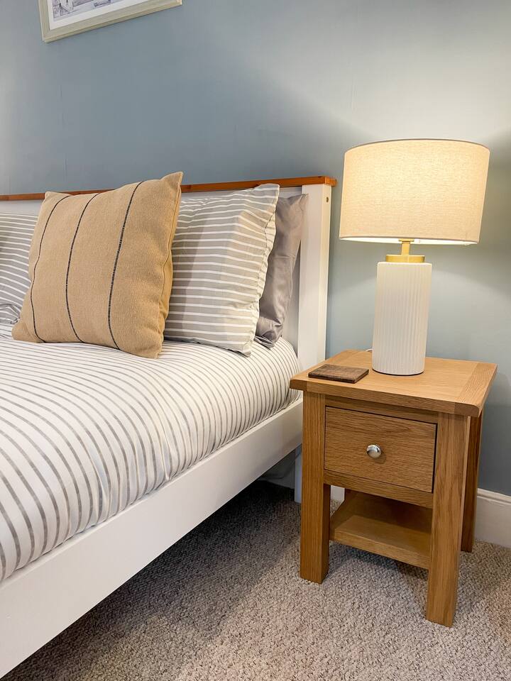 The Retreat, Cosy 1 Bed Cottage, Town Centre